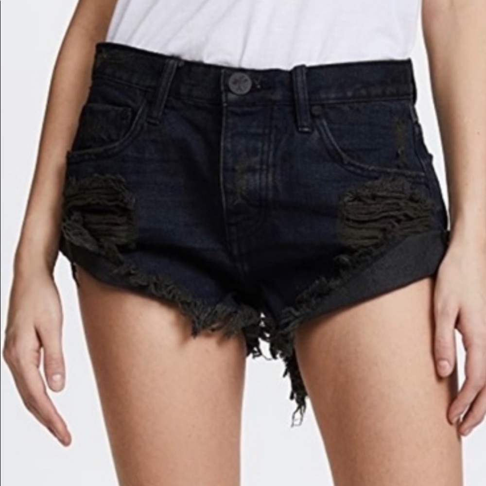 One by One Teaspoon Bandits Black distressed shorts 26 mid rise